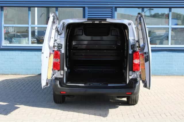 Opel Vivaro (2024) thumbnail 5
