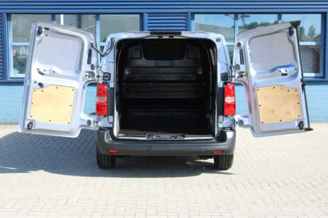 Opel Vivaro (2024) thumbnail 6