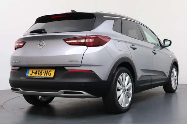 Opel Grandland X (2020) thumbnail 2