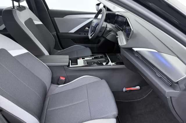 Opel Astra (2025) thumbnail 4