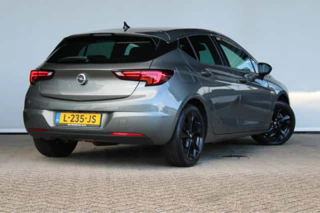 Opel Astra (2021) thumbnail 5