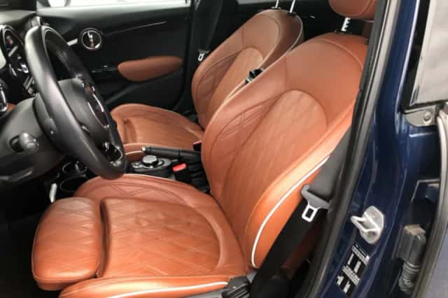 MINI Cooper (2019) thumbnail 2