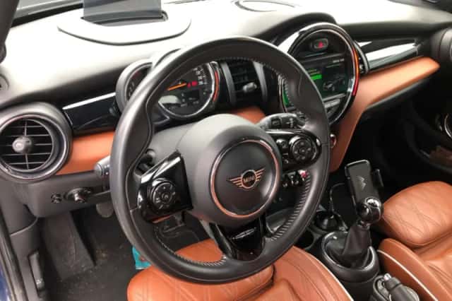 MINI Cooper (2019) thumbnail 6