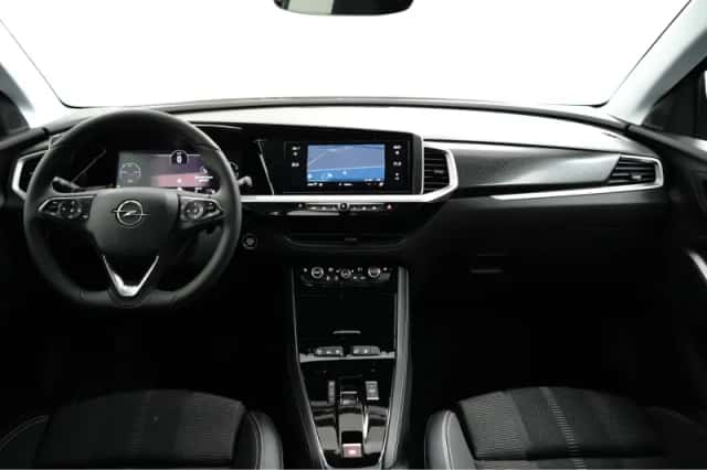 Opel Grandland (2024) thumbnail 4