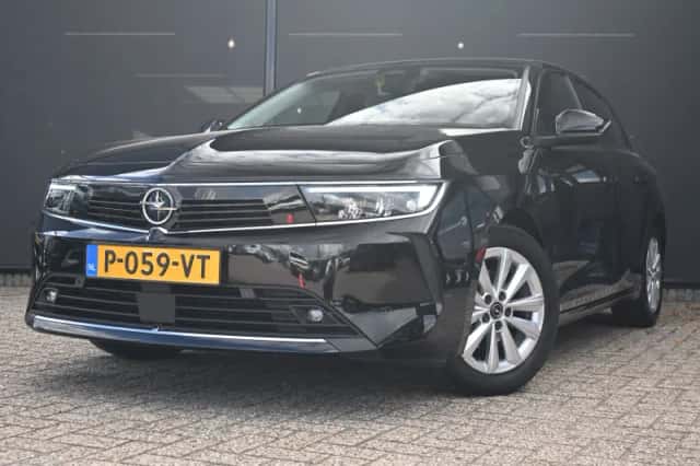 Opel Astra (2022) thumbnail 1
