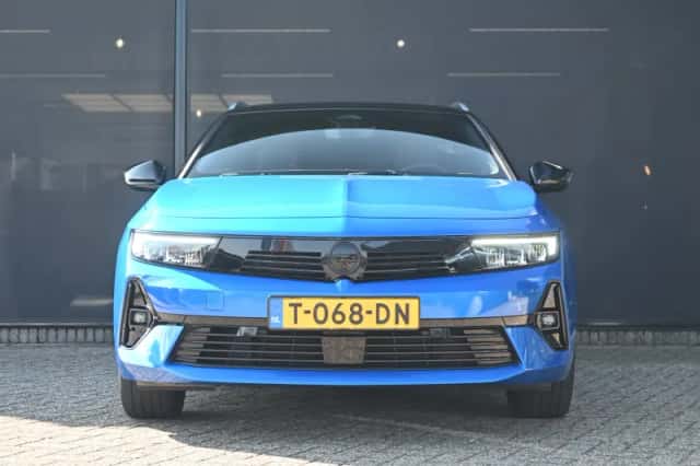 Opel Astra (2023) thumbnail 5