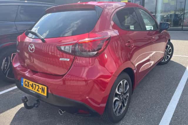 Mazda 2 (2015) thumbnail 4