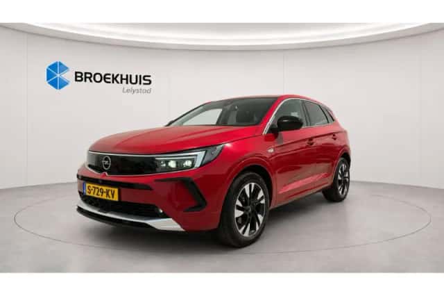 Opel Grandland (2023) thumbnail 1
