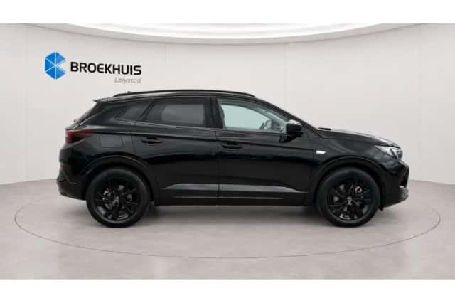 Opel Grandland X (2024) thumbnail 3