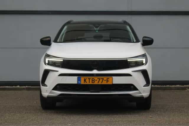 Opel Grandland (2022) thumbnail 5