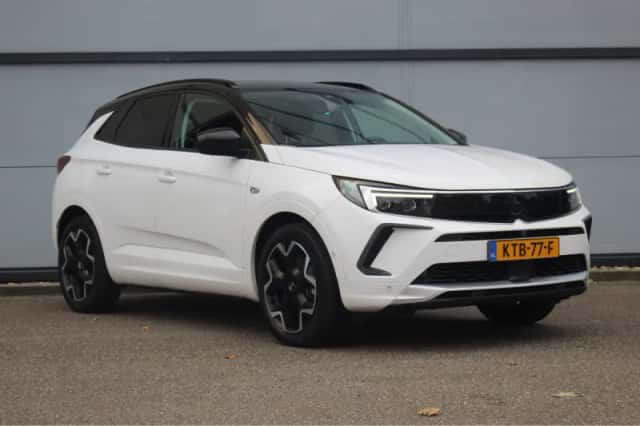 Opel Grandland (2022) thumbnail 6
