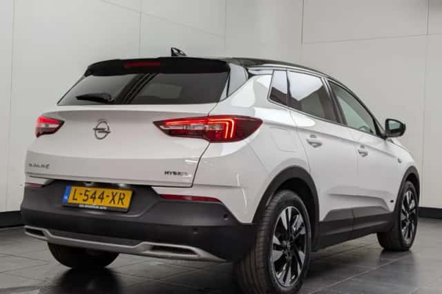 Opel Grandland X (2021) thumbnail 3