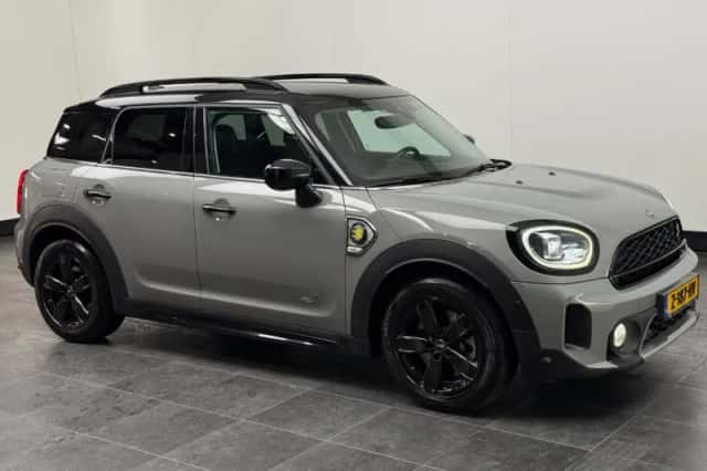 MINI Countryman (2020) thumbnail 2