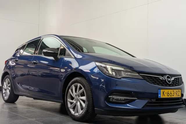 Opel Astra (2021) thumbnail 2