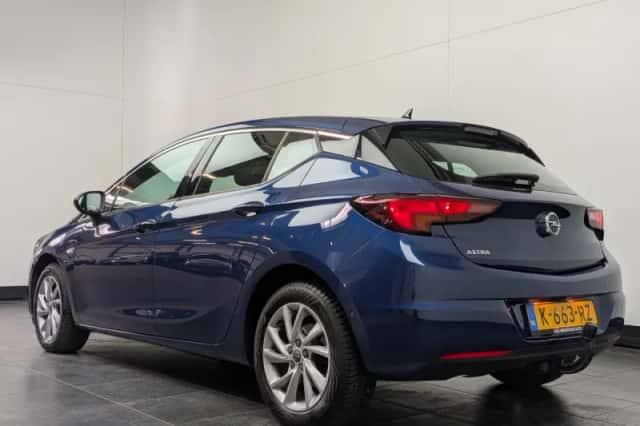 Opel Astra (2021) thumbnail 4
