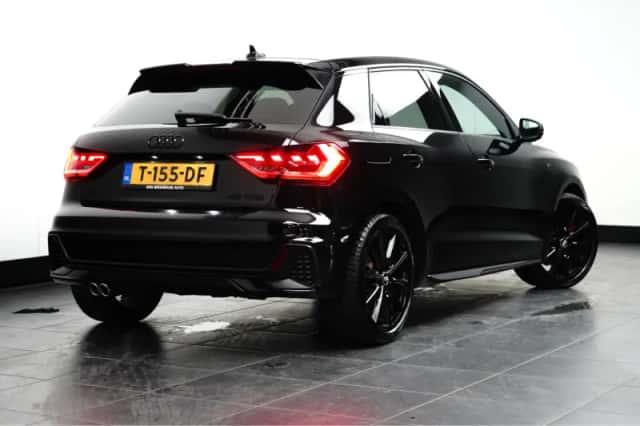 Audi A1 (2019) thumbnail 3