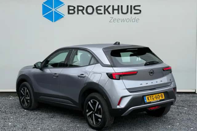 Opel Mokka-e (2025) thumbnail 3