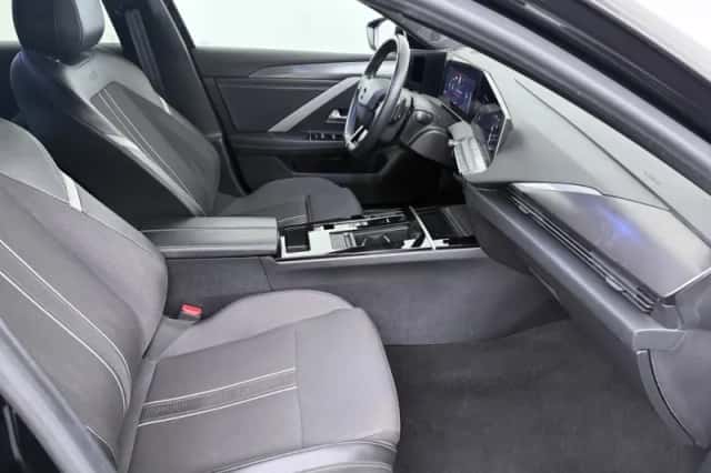 Opel Astra (2025) thumbnail 4