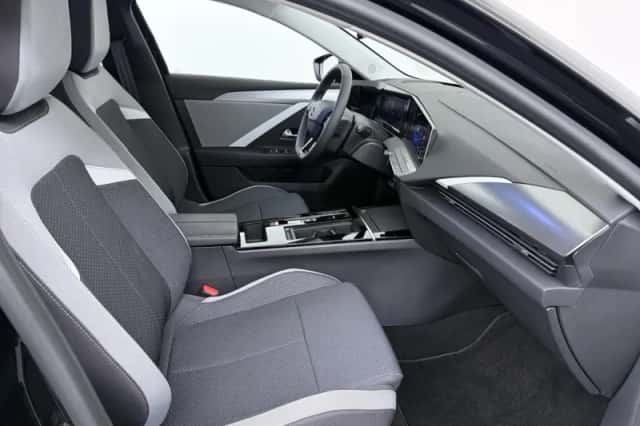 Opel Astra (2025) thumbnail 4