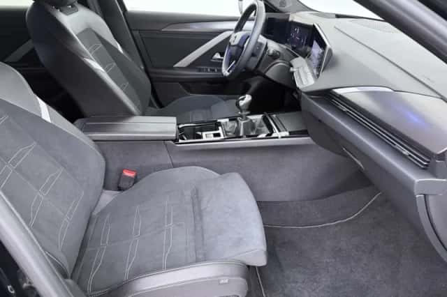 Opel Astra (2025) thumbnail 4