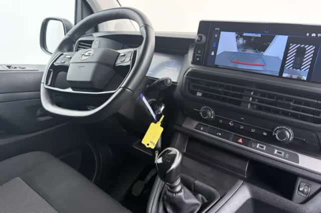Opel Vivaro (2024) thumbnail 3