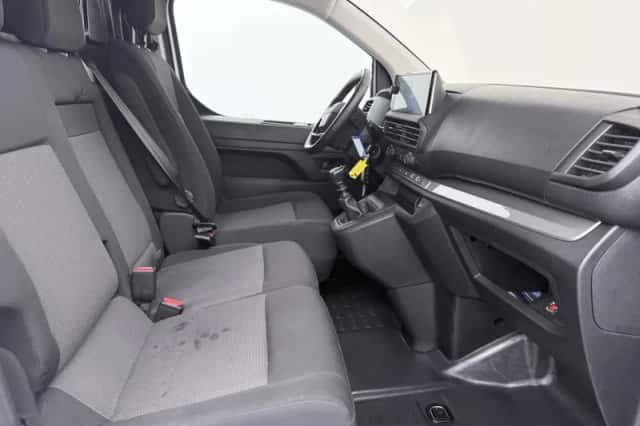 Opel Vivaro (2024) thumbnail 4