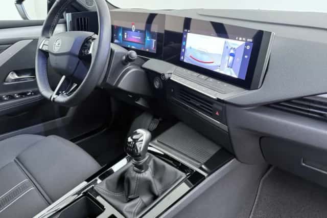 Opel Astra (2025) thumbnail 3