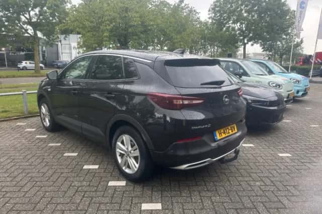 Opel Grandland (2020) thumbnail 4