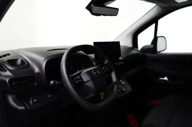 Opel Combo (2024) thumbnail 5
