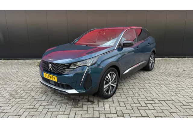 Peugeot 3008 (2023) thumbnail 3