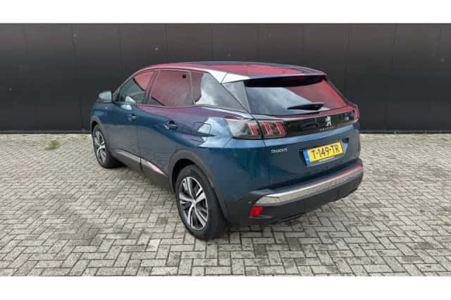 Peugeot 3008 (2023) thumbnail 6