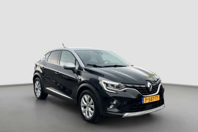 Renault Captur (2022) thumbnail 3