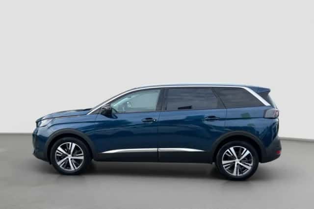 Peugeot 5008 (2022) thumbnail 2