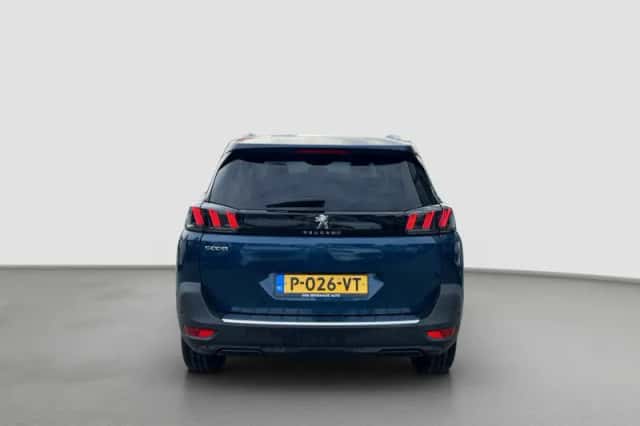 Peugeot 5008 (2022) thumbnail 3