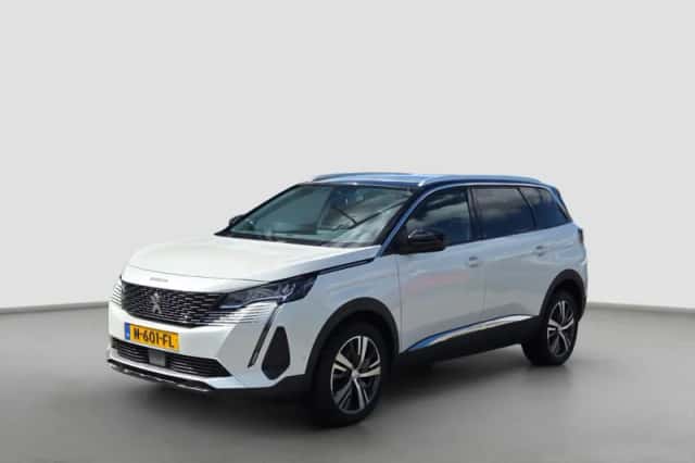 Peugeot 5008 (2021) thumbnail 1