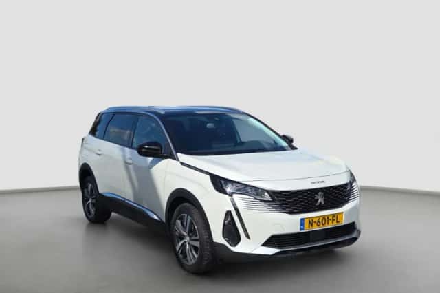 Peugeot 5008 (2021) thumbnail 3