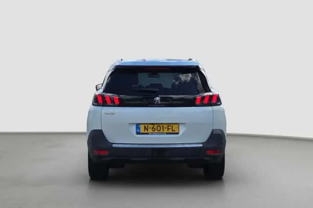 Peugeot 5008 (2021) thumbnail 6