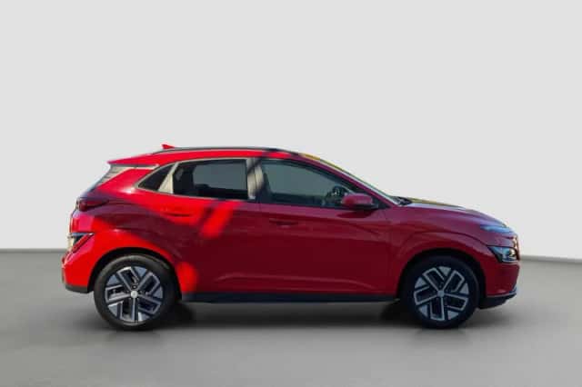 Hyundai Kona (2022) thumbnail 6