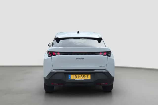 Peugeot 3008 (2025) thumbnail 4