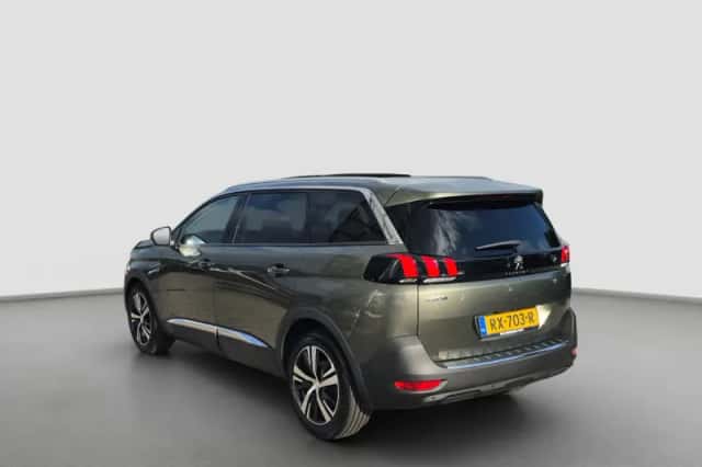 Peugeot 5008 (2018) thumbnail 3