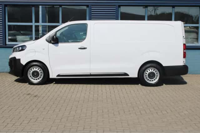 Peugeot e-Expert (2025) thumbnail 2