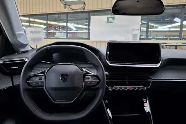 Peugeot 208 (2026) thumbnail 3