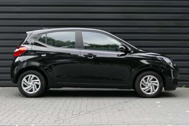 Hyundai i10 (2024) thumbnail 3