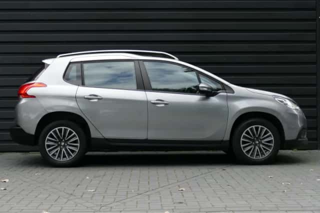 Peugeot 2008 (2016) thumbnail 3