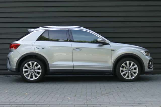 Volkswagen T-Roc (2025) thumbnail 3