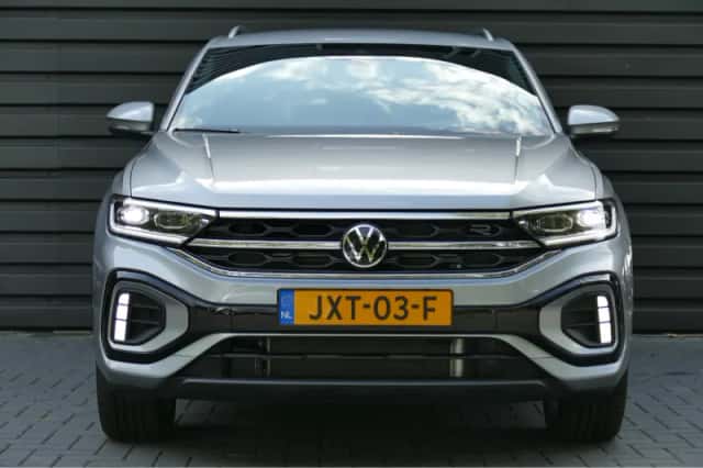 Volkswagen T-Roc (2025) thumbnail 4