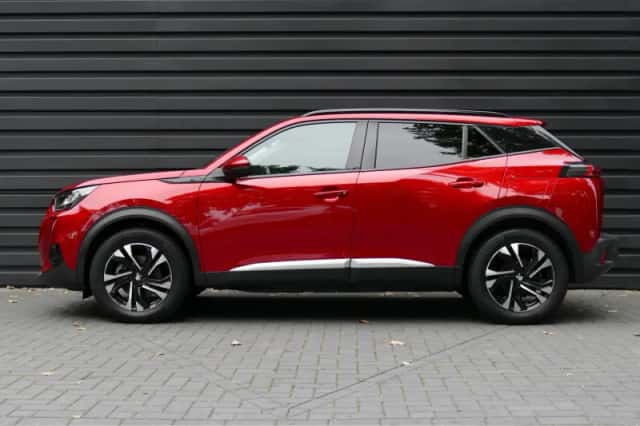 Peugeot e-2008 (2021) thumbnail 2