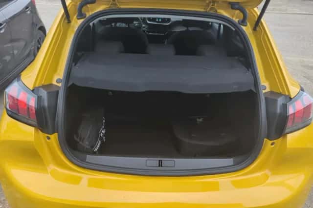 Peugeot e-208 (2021) thumbnail 5