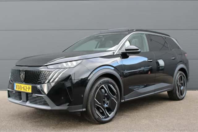 Peugeot 5008 (2026) thumbnail 1