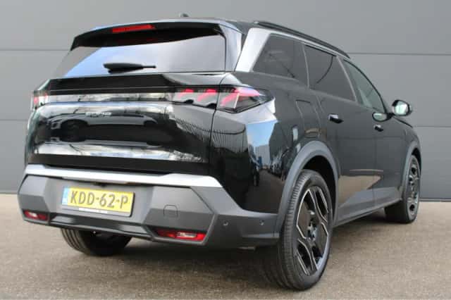 Peugeot 5008 (2026) thumbnail 2